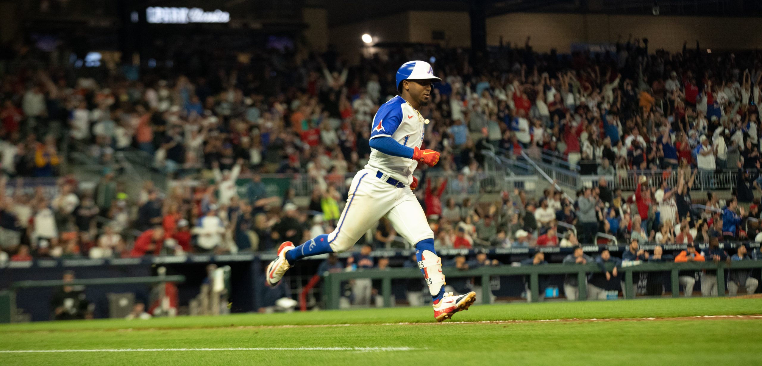 The Houston Astros take the series, beating the Braves 6-3