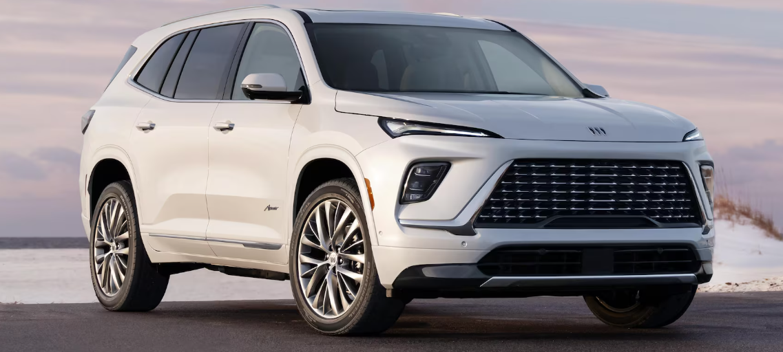 Street Lines: 2025 Buick Enclave Avenir&nbsp;
